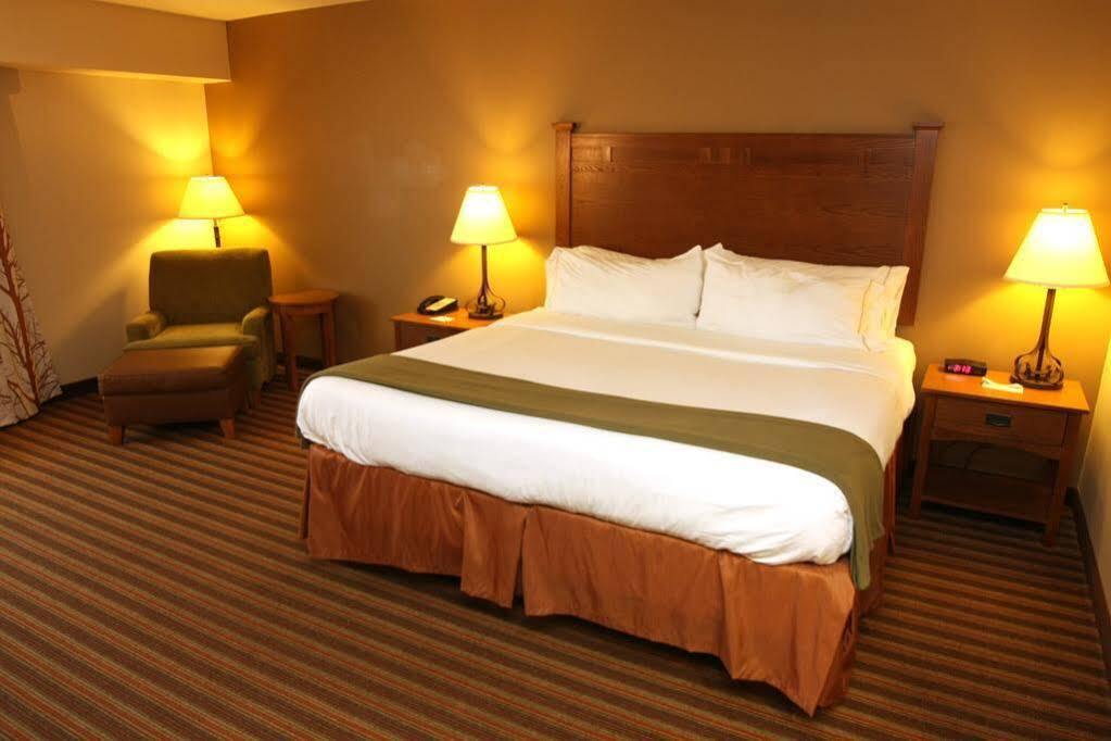 Holiday Inn Express & Suites Donegal By Ihg Esterno foto